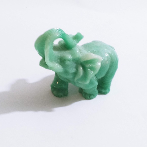 Vtg Jade Green Lucky Elephant Trunk Up Repaired Back Leg (9b) - Picture 1 of 5